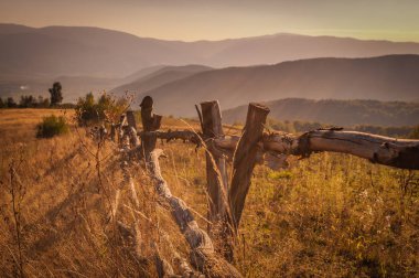 Çapraz Dağlar adı verilen manzara