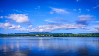 Transcarpathia 'daki Yaz Gölü