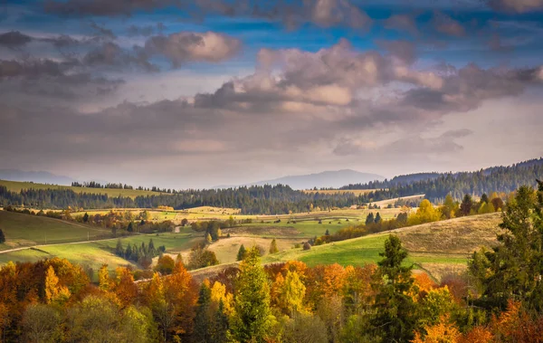 Paisagens Outono Montanhas Cárpatas — Fotografia de Stock