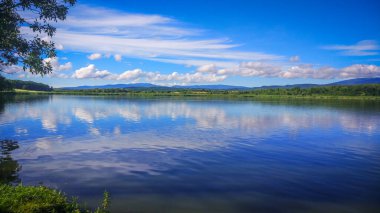 Transcarpathia 'daki Yaz Gölü