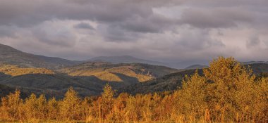 Güz Karpatları 'nın Manzaraları