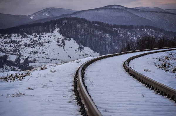 Peisajul Căii Ferate Iarnă Carpați — Fotografie, imagine de stoc