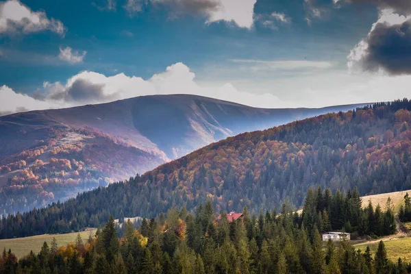 Paisagens Outono Montanhas Cárpatas — Fotografia de Stock