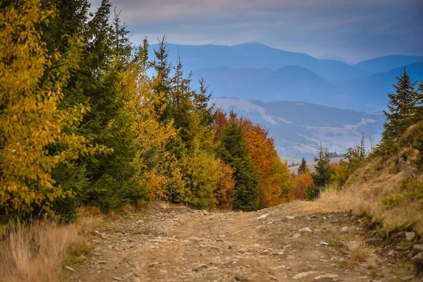 Landschaften Der Herbstkarpaten — Stockfoto