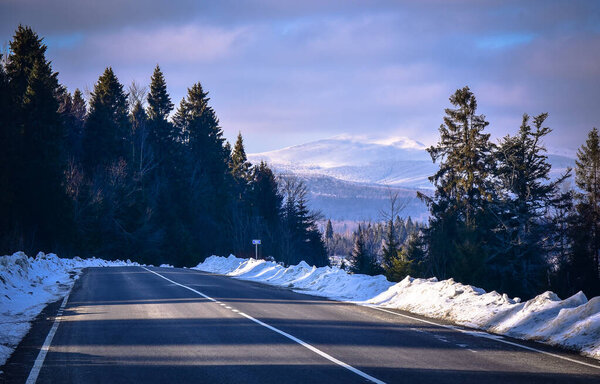 Winter in the Carpathians — Stock Image Winter Carpathians — Stock Photo, Image