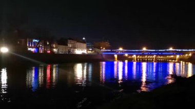 Uzhgorod 'un şehir gece manzarası