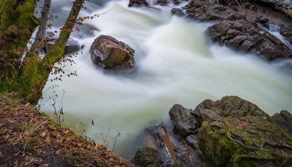 Fiume Montagna Sera Inverno — Foto Stock