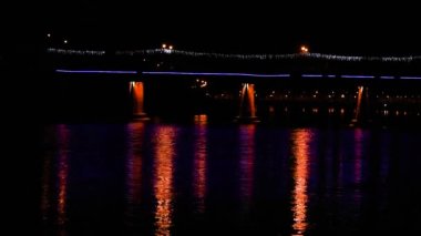 Uzhgorod 'un şehir gece manzarası