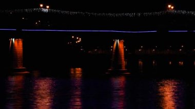 Uzhgorod 'un şehir gece manzarası