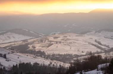 Karpatlar gün batımı