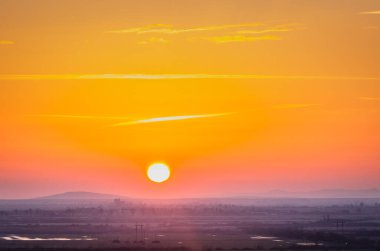 Sunny Transcarpathia denilen manzara 