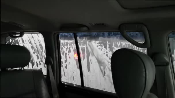 Carwash Binnenaanzicht Door Voorruit — Stockvideo