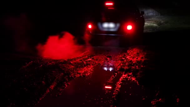 Suv Standing Puddle — Stock Video
