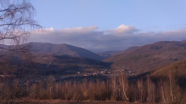 Frühlingslandschaft Der Sonnenuntergangsstunde Den Karpaten — Stockvideo