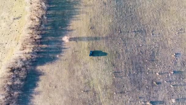 Luftaufnahme Einer Geländewagenfahrt Den Karpaten — Stockvideo