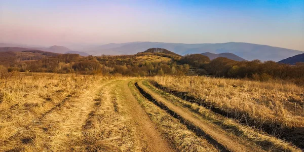 Панорама Весенних Карпатских Гор Закате — стоковое фото