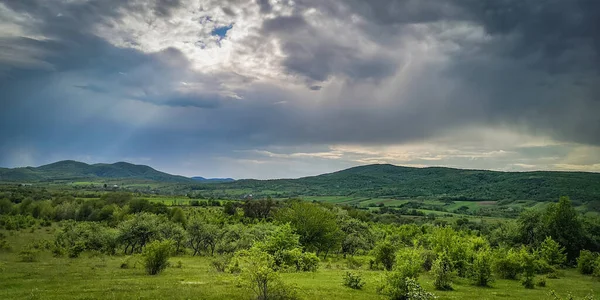 Paysage Avec Des Nuages Orageux Sur Plaine — Photo