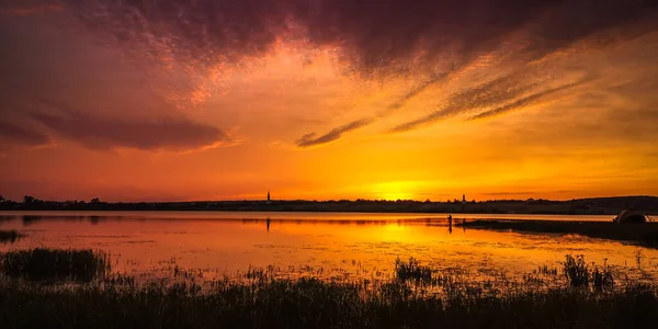 Prachtig Gouden Uur Aan Het Meer — Stockfoto