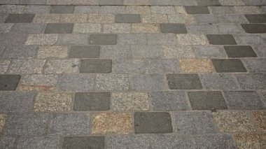 Eski şehrin ıssız sokakları.