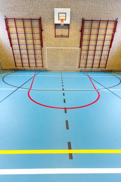 Prázdné Evropské gymnáziu pro školní Sport — Stock fotografie