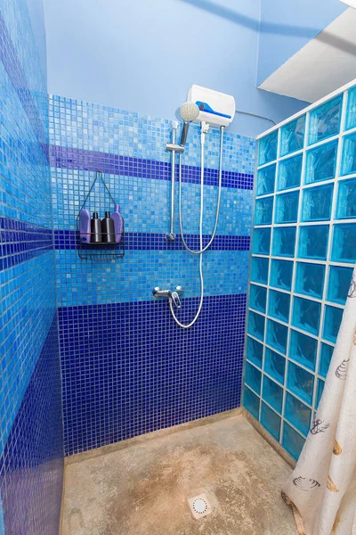 Cabina Ducha Con Azulejos Azules Apartamento Bonaire — Foto de Stock