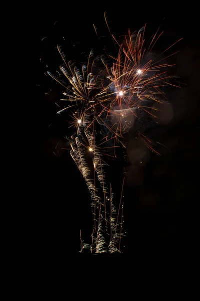 Fuegos Artificiales Coloridos Por Noche Concepto Felicidad —  Fotos de Stock