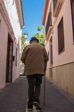 Valencia 'da (İspanya) Algemesi' de bir insan kulesi inşa eden bir ekip olarak çalışanlar)