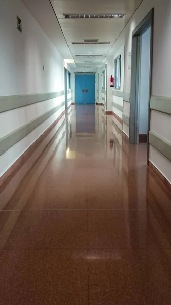 Manises Valencia Spain October 2018 Hospital Corridor Closed Open Doors — Stock Photo, Image