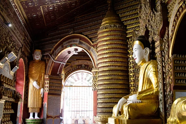 Αγάλματα του Βούδα στο Moehnyin Thanboddhay Pagoda κοντά στη Monywa, Μιανμάρ. — Φωτογραφία Αρχείου