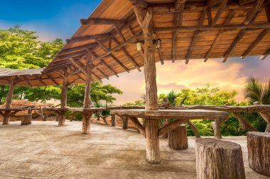 Doğa ahşap sundurma