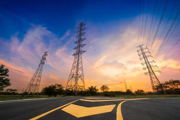 Electricity pylon on sunset — Stock Photo, Image