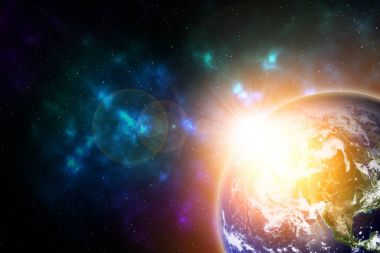 Uzayda Dünya gezegeni