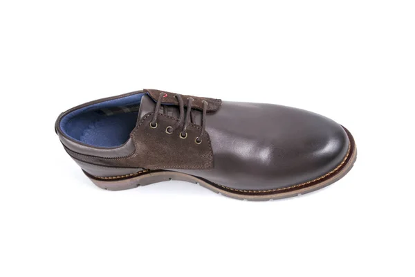 Zapatos masculinos en cuero marrón —  Fotos de Stock