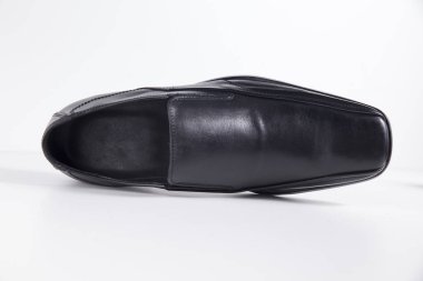 Beyaz zemin üzerinde kaliteli ayakkabı izole ürün, üstten görünüm