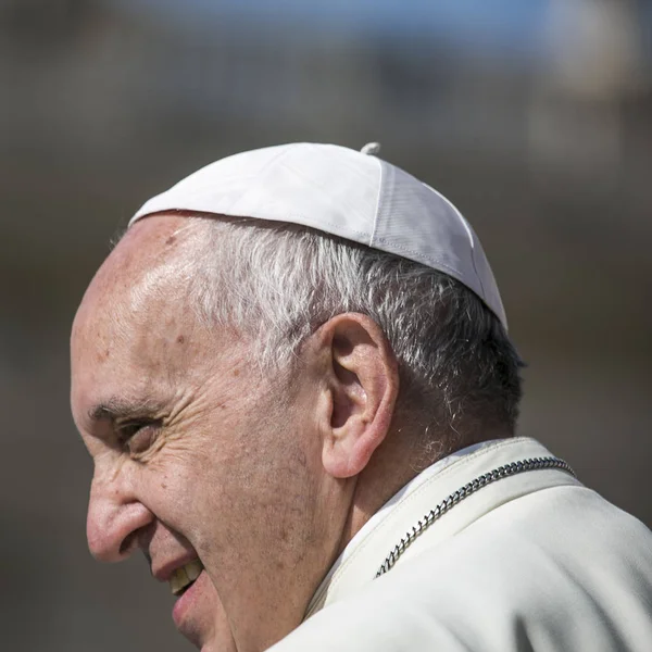 Papież Franciszek podczas ceremonii tygodniowy — Zdjęcie stockowe