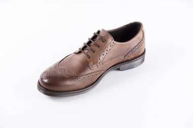 Kahverengi ayakkabı deri