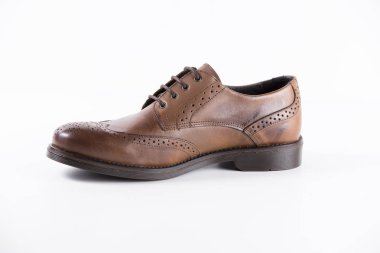 Kahverengi ayakkabı deri