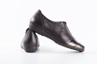 Kahverengi ayakkabı deri