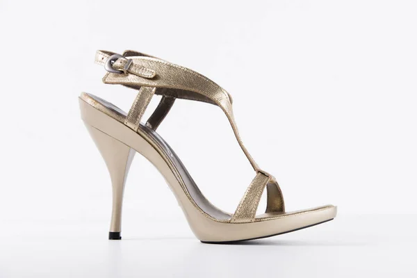 Vrouwelijke Gold Sandal — Stockfoto