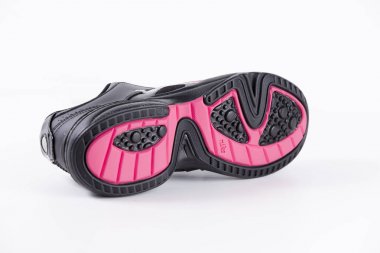 Nike çalıştıran çizmeler.