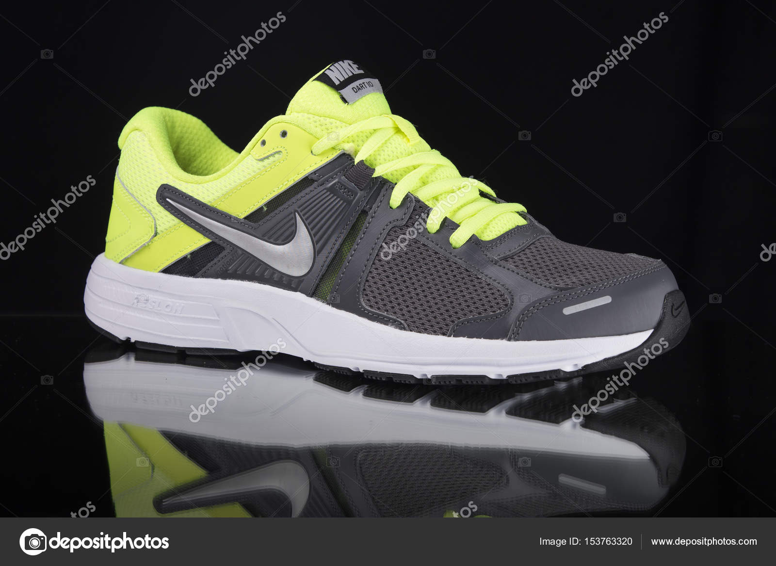 running boots nike
