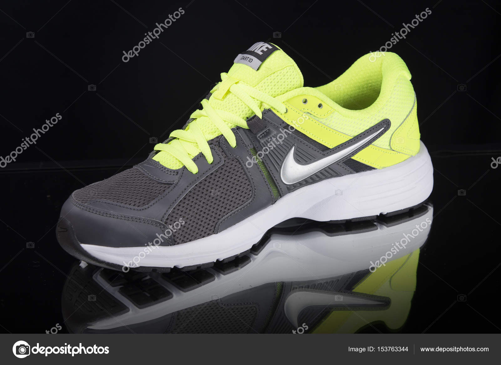 running boots nike