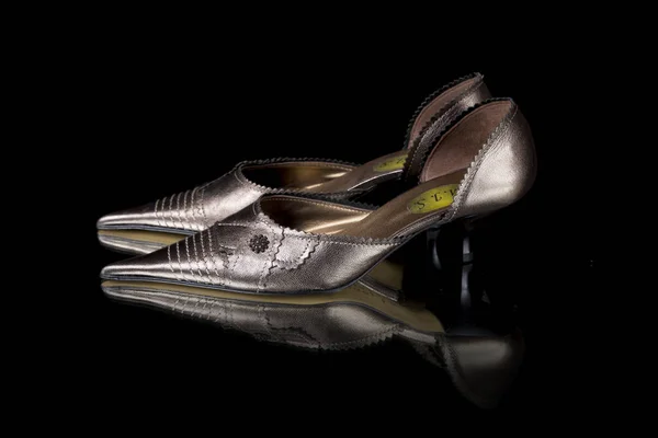 Kadın kahverengi Ayakkabı — Stok fotoğraf