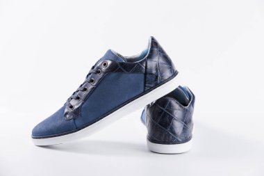 Beyaz zemin üzerine mavi deri Erkek Ayakkabı