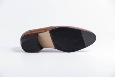 Beyaz arka planda siyah deri Erkek Ayakkabı