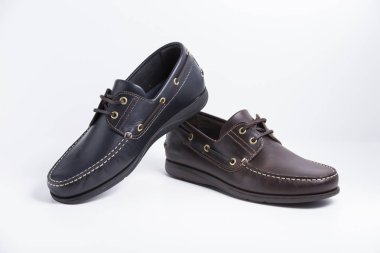 Beyaz zemin üzerine mavi ve kahverengi deri Erkek Ayakkabı