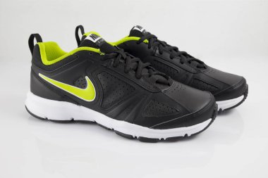 Nike spor ayakkabı koşu