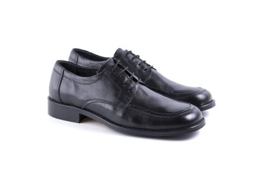 Beyaz arka planda siyah deri Erkek Ayakkabı