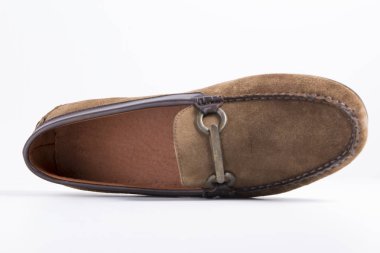 Erkek kahverengi deri ayakkabı.