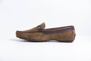 Erkek kahverengi deri ayakkabı.